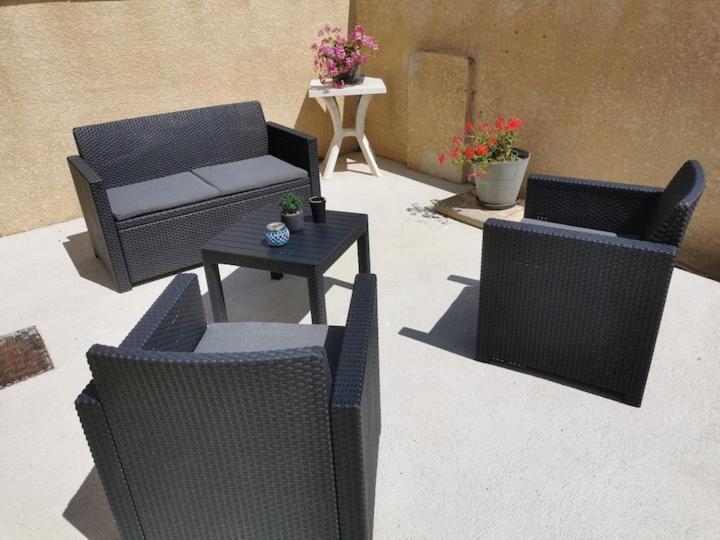 Appartement Agreable Et Spacieux Ensoleille Valros ภายนอก รูปภาพ
